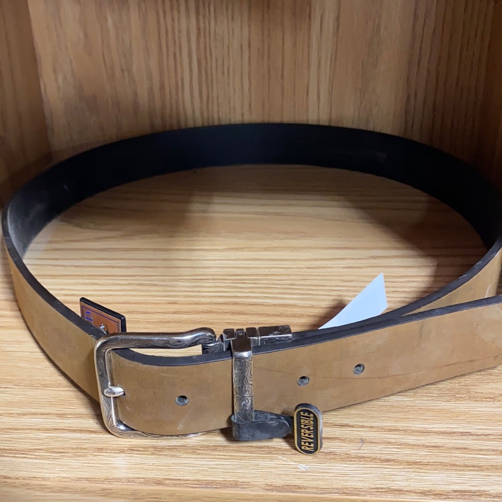 Reversible men’s belt